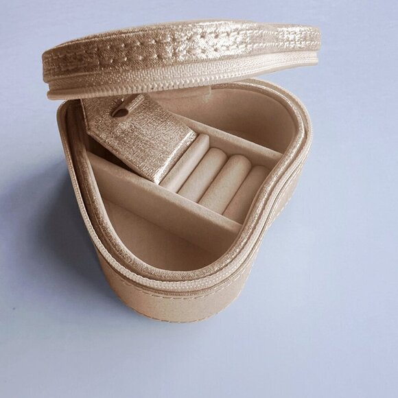 Nordstrom Chic Heart Jewelry Organizer Box Travel Case Glitter Gold NWOT - Picture 4 of 7